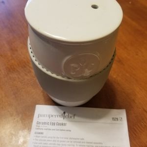 Pampered chef ceramic egg cooker
